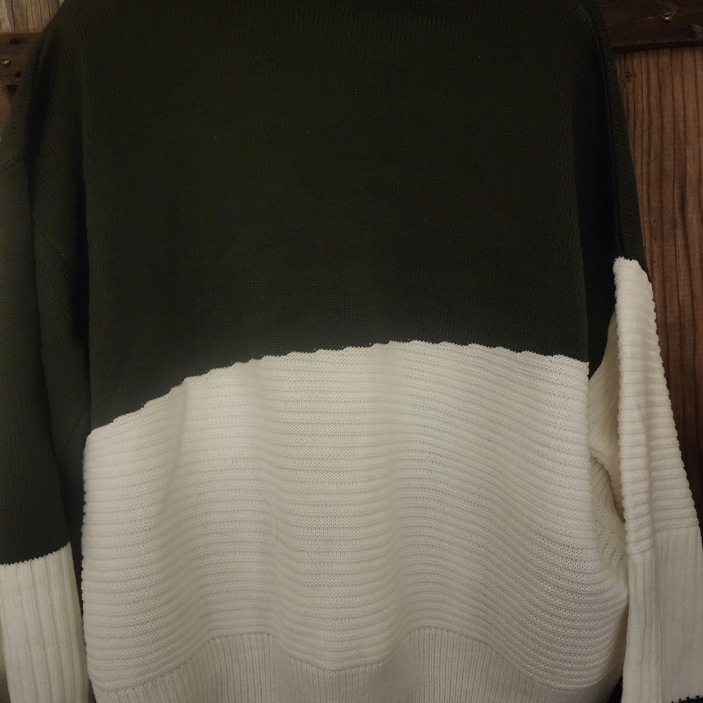 Cupshe Cozy Knit Sweater in Cream and White